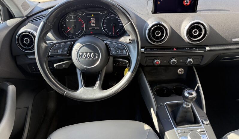 Audi A3 Sedan 1.6 TDI Design full